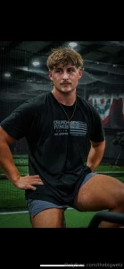 New pics on the ig go like and comment