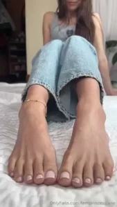 Slow sensual demanding foot worship joi your goddess has been waiting