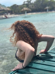 Yes i am alive no i did not have service for a solid number of days i part 1