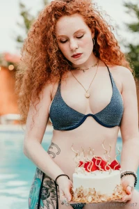 Today is my birthdayyyy and obviously i had to do something special if