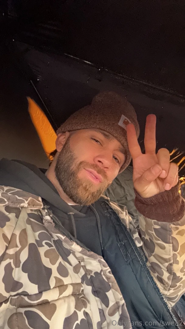 Who wants to ride daddy s beard 