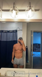Feelin big today