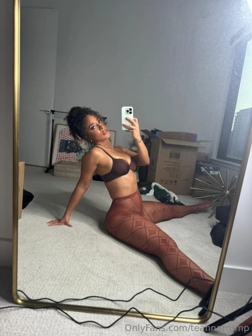 I m in a mood a teasing wet and needy kind of mood 