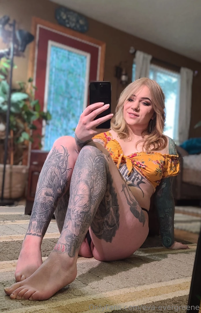 Woke up from a sex dream soaking wet sheets and all now i m on the 