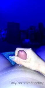 Jerking off living my femboy life