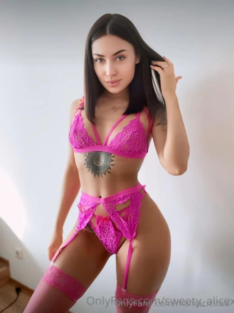 Ohhh you have no idea what this hottie can do karina_bb when she part 302 