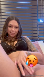 Craving this dm me so i can show you the uncensored one