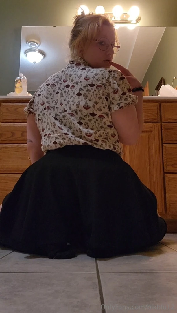 That hour hlass figure is something else part 1 