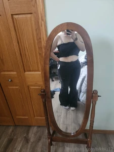 These pants make me look thicc excuse the mess we have a guest over