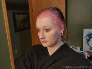 Bleached and dyed my hair part 1