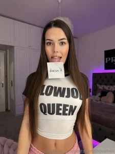 Yes i am the blowjob queen part 1