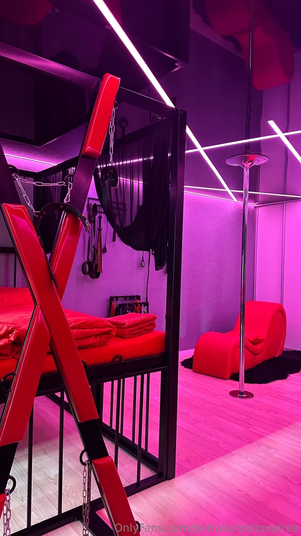 Bdsm room -long masturbation videos dildo amp fingers -feet high heels part 1 
