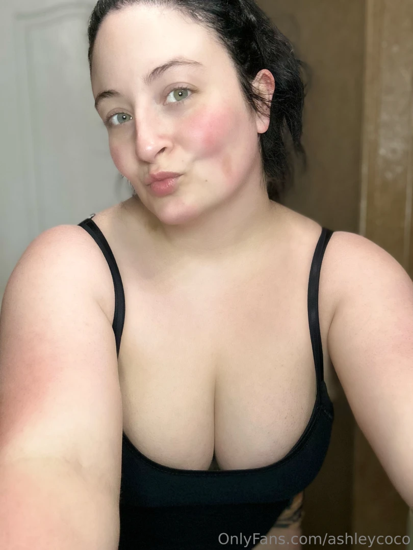 Little selfie for you babe 