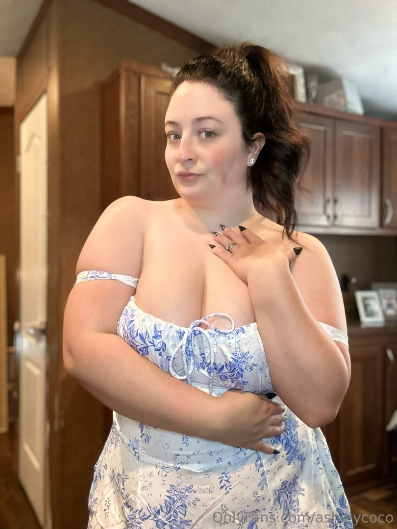 Happy saturday my loves i ll be around so don t be shy 