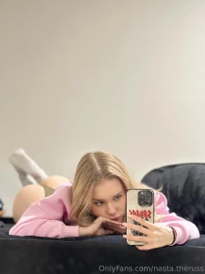 Zrcadlo u postele zat m nejlep n pad