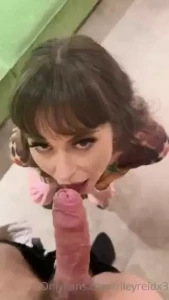 Dm me celebfuck for a brand new top secret sextape i fuck a mystery