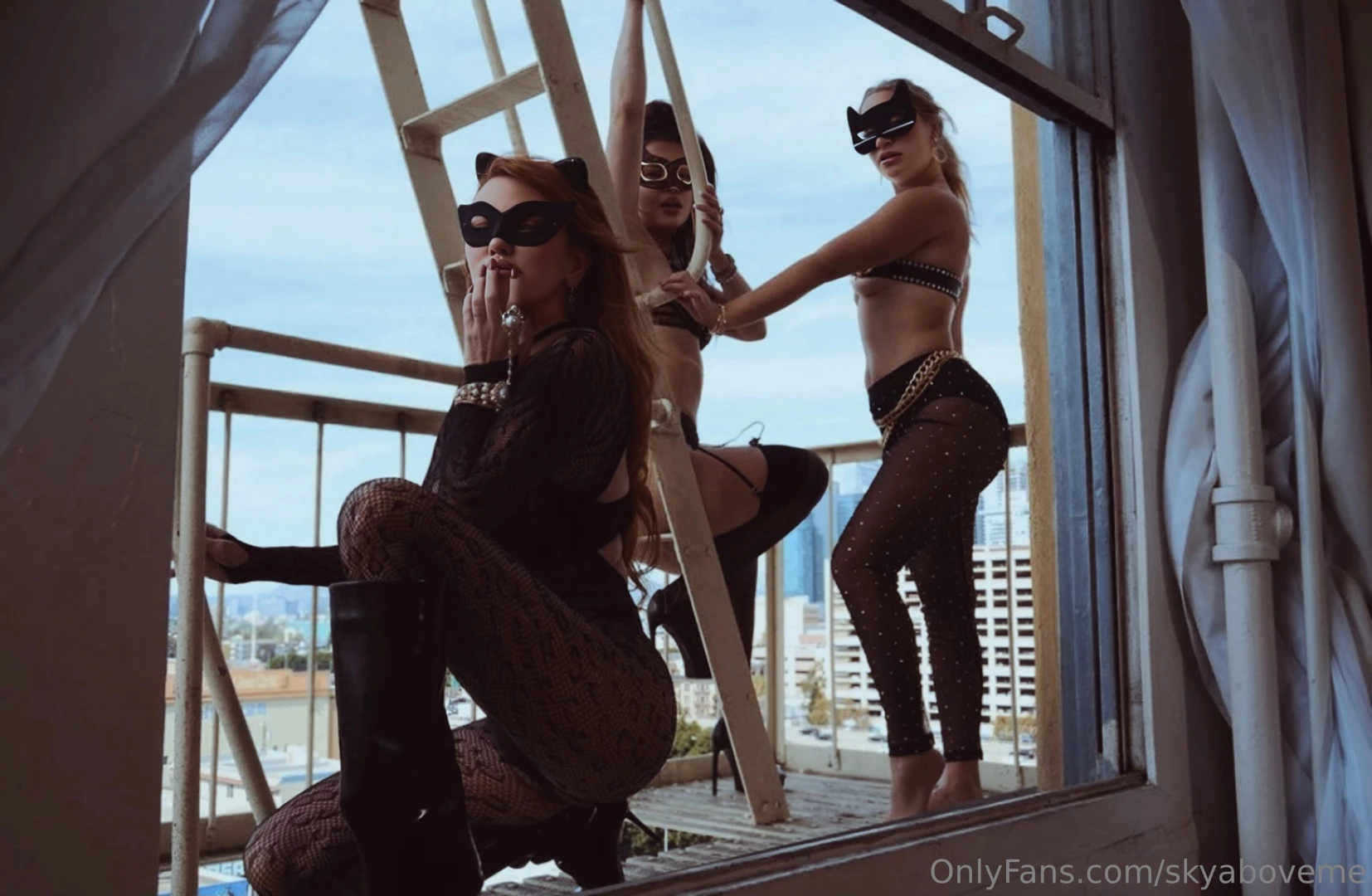 How about 3 pussy cats kailithornevip tamarasuethorne 