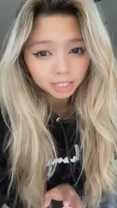 Streaming live tonight 6pm pst ps chances of getting naked are very 