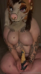 Give her some praise