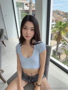 Am i blocking your view https onlyfans com lucymochi c112