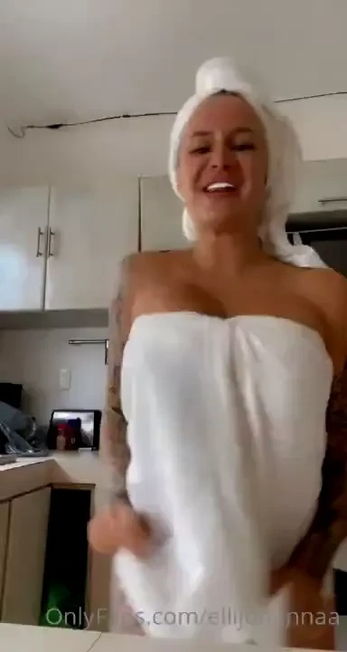 My thursday happy little dance for yous a massive thanks for being 