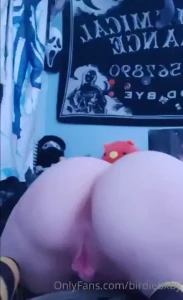 What would you do to this booty o it s pretty markless what a shame