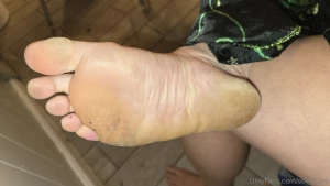 You want that sweaty stinky meat in your face don t you