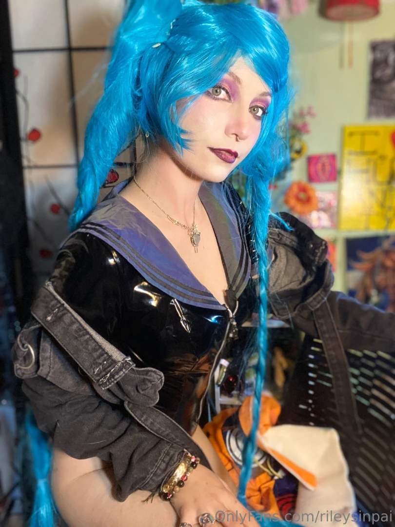 30 latex jinx pics for freeeeeeee yes you heard me freeeeee i ve been part 16 
