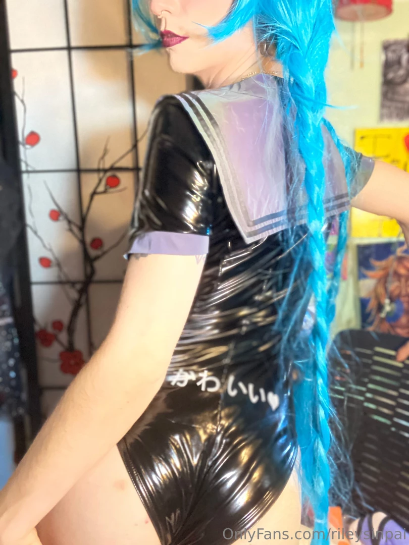 30 latex jinx pics for freeeeeeee yes you heard me freeeeee i ve been part 24 