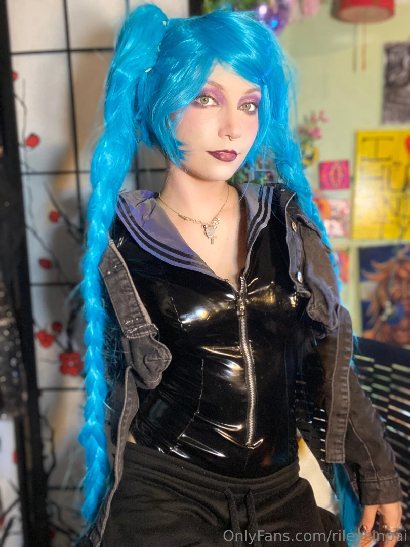 30 latex jinx pics for freeeeeeee yes you heard me freeeeee i ve been part 5 