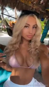 I have to agree that blondes do have more fun