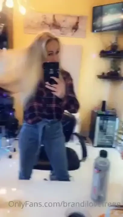 I m back new hair day yall like 