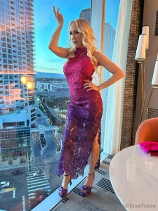 What happens at avn gets filmed in my hotel room - there s only one