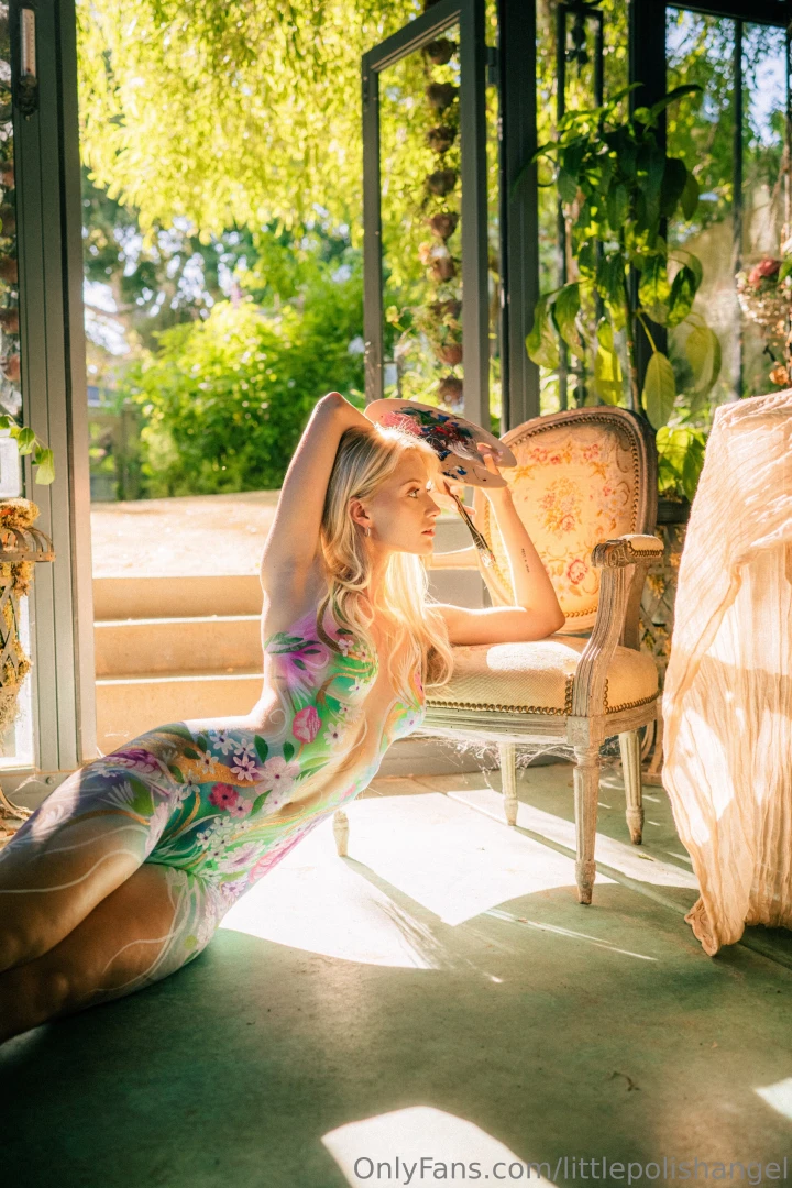 Some of you already saw the bodypainting photos on my ig but here s a part 2 