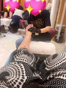 Im being torturedd in the best way i have such ticklish feet it makes