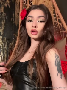 I m preparing to go on a date with a real alpha but not before i