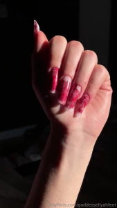 After a period of wearing short nails i m coming back with a long