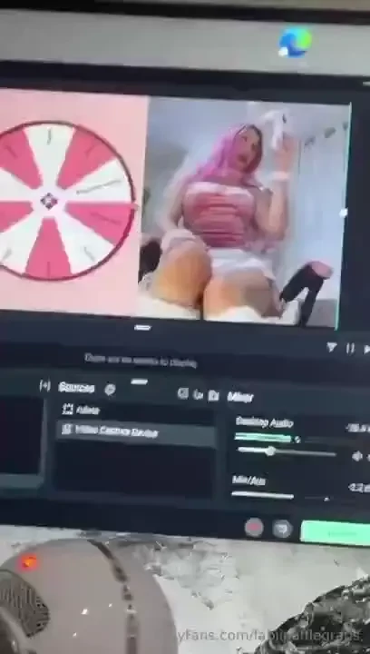 Bebeees ya casi comienzo live en mi of de paga los espero alla fabii 