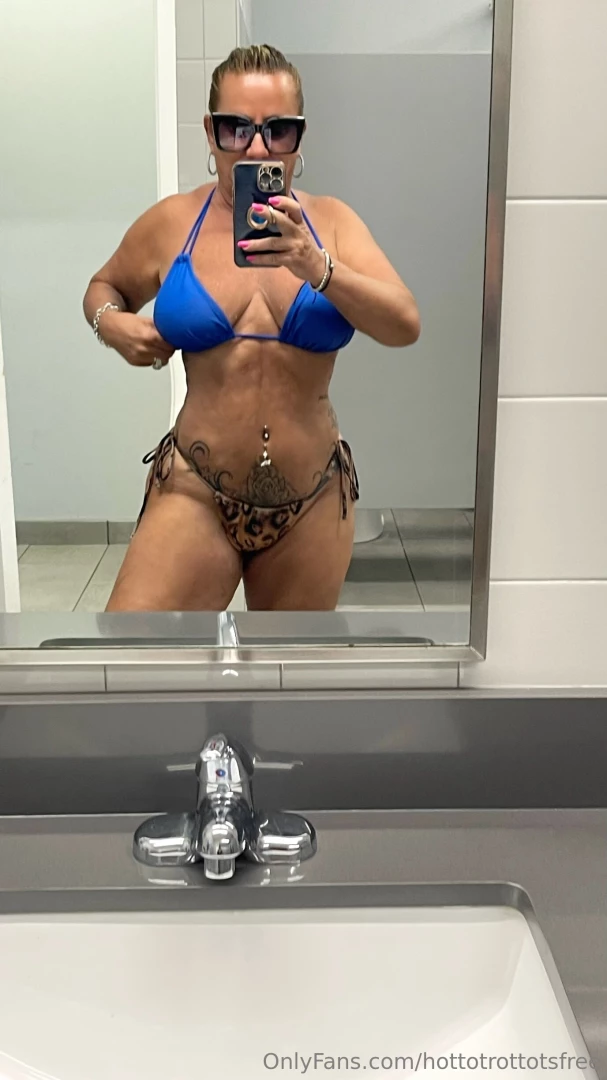 Subscribe to my hot milf vip page and get to know me up close and 
