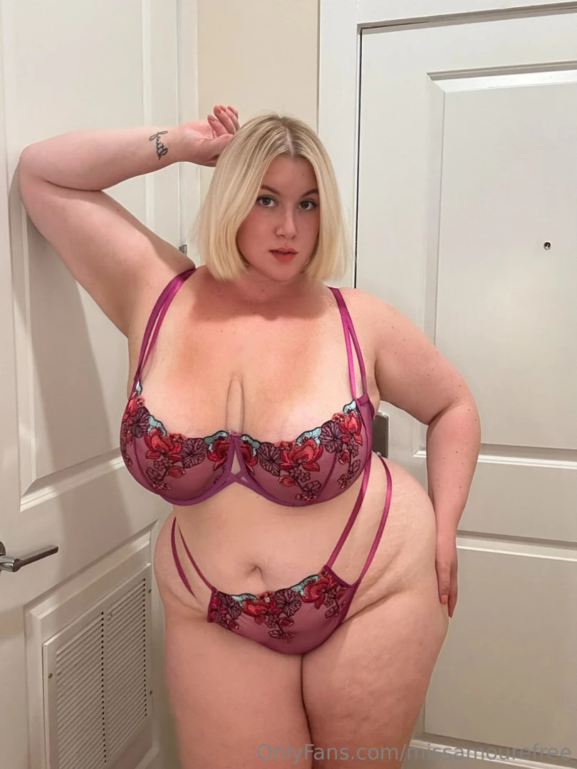 Say hi to this blondie https onlyfans com amouredelavie c7 