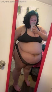 Polished off the remainder of my pizza while watching the 8 show it part 14