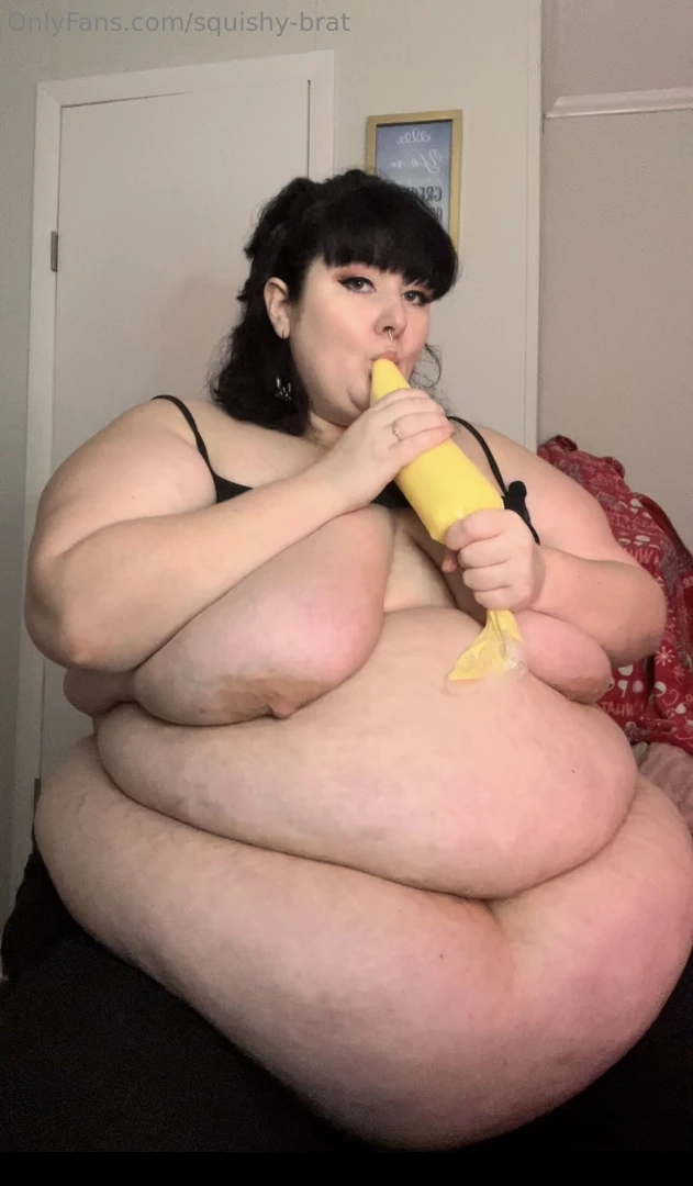 Polished off the remainder of my pizza while watching the 8 show it part 12 