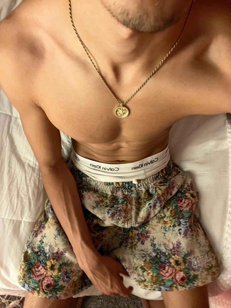 Don t keep me waiting in bed 