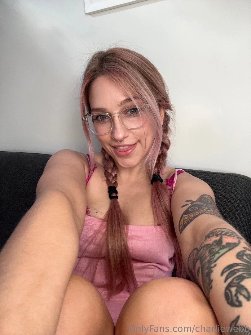 Happy weekend cutie pies 1 like and i ll post a titty pic 
