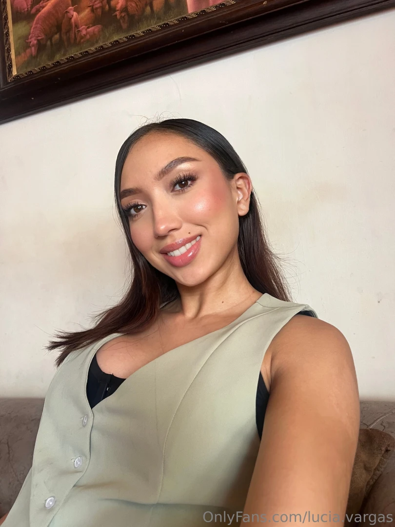 Corporate queen with a wild side 