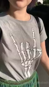Your daily dose of tiddies