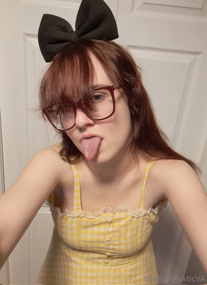 I ll be at anime north this weekend if you are too join the server 