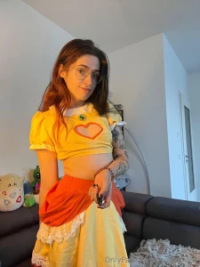 I m ready to be worshipped come and get me baby