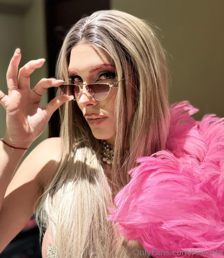 There can only be one queen in this building and that s me you should 