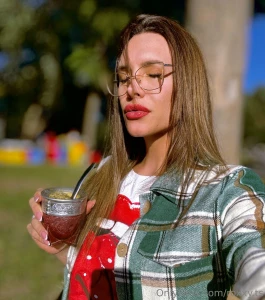 Why not end this tuesday with a delicious cocktail - i thought to